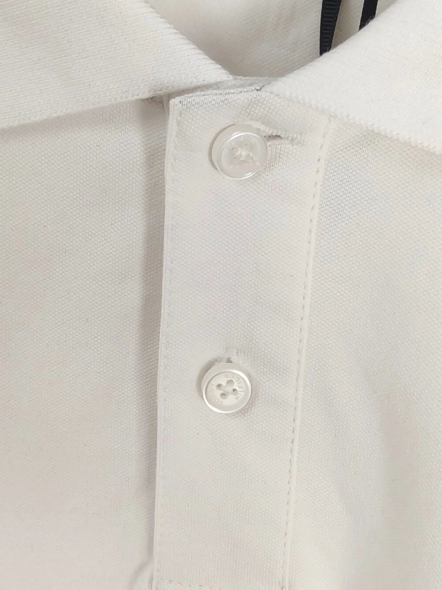 P200 Real shot quality High version Tommy embroidered polo shirt lapel long sleeves High-end quality Complete with three labels, comfortable and breathable, classic and simple, exquisite and fashionable, details show high-end quality Color: Black White Gray Navy Size: M-XXL